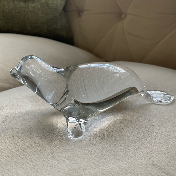 Wedgwood clear glass seal figurine - Picture 4 of 7